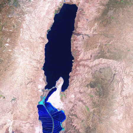 Вид на Мертвое море из космоса